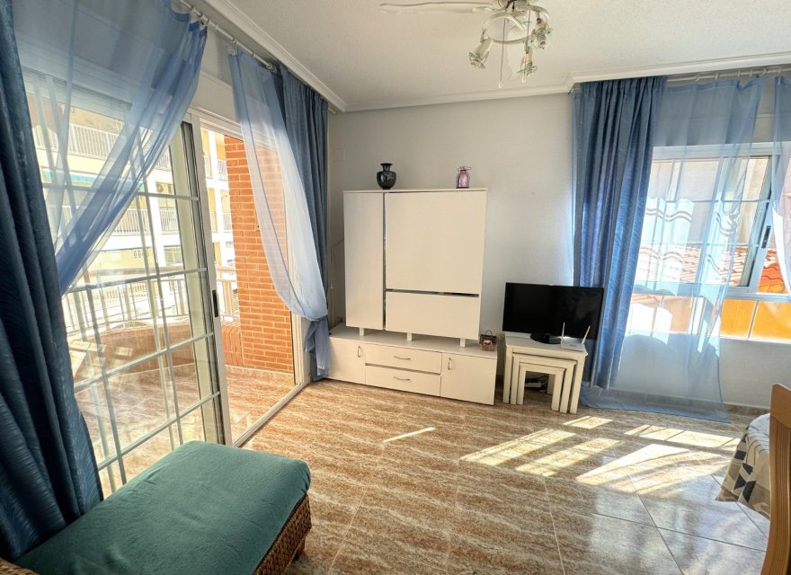 Odsprzedaż - Apartament - Guardamar del Segura