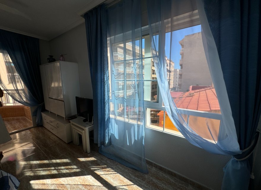 Odsprzedaż - Apartament - Guardamar del Segura