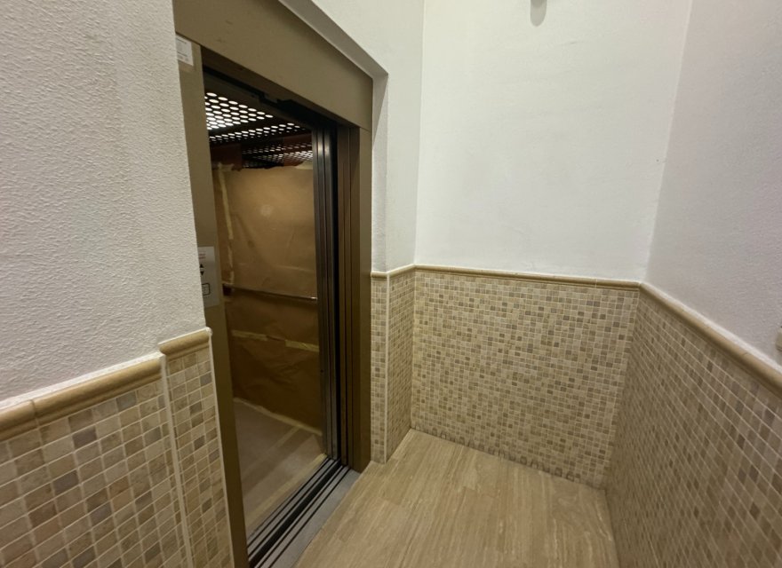 Odsprzedaż - Apartament - Guardamar del Segura