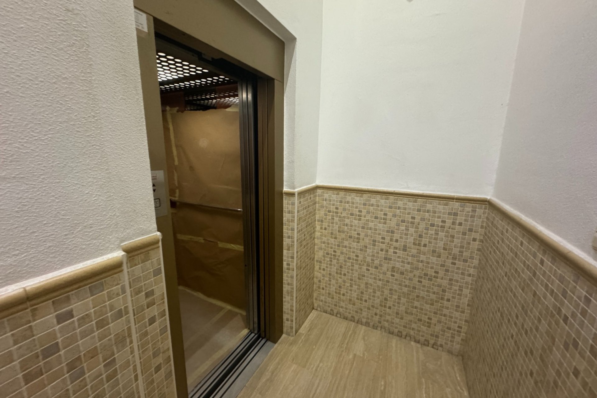 Odsprzedaż - Apartament - Guardamar del Segura