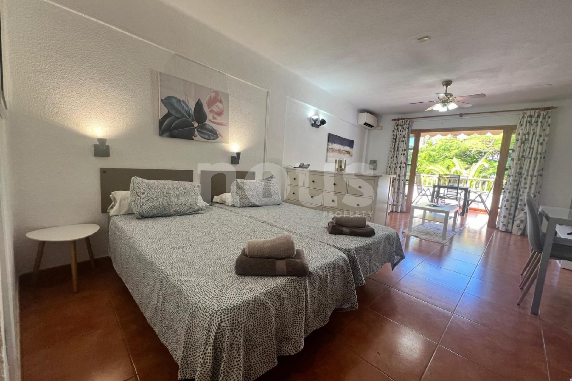 Odsprzedaż - Apartament - Las Americas (Adeje) - Los Geranios