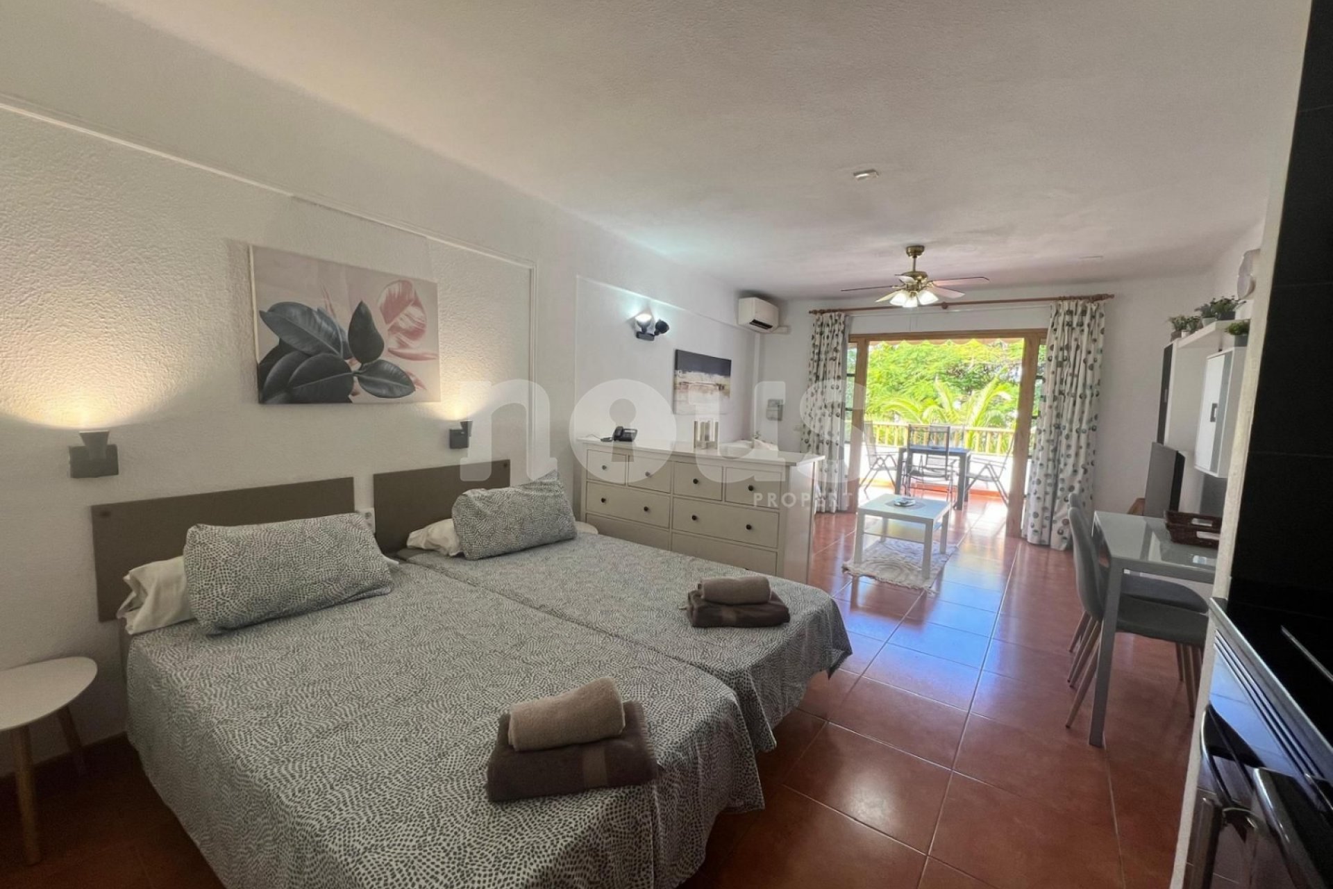 Odsprzedaż - Apartament - Las Americas (Adeje) - Los Geranios