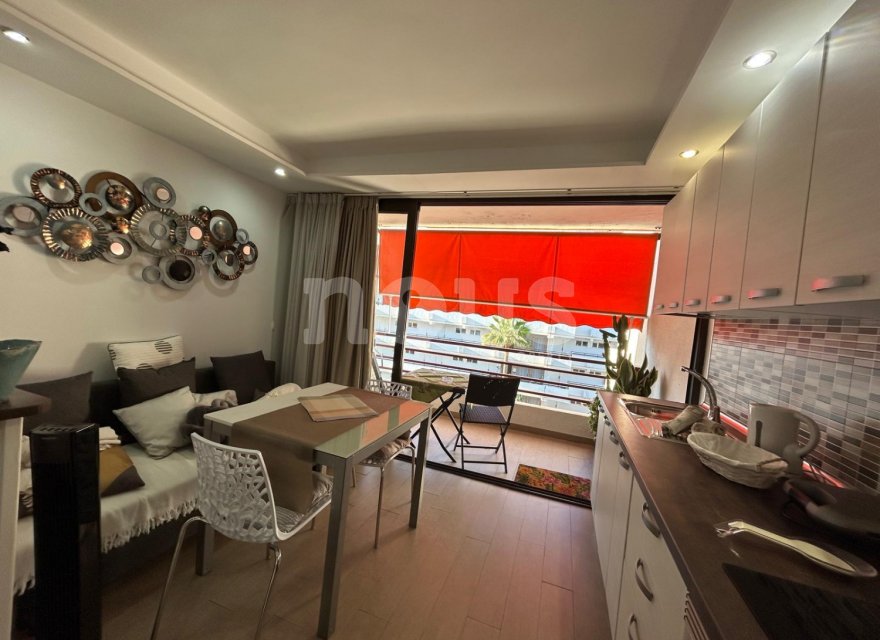 Odsprzedaż - Apartament - Las Americas (Adeje) - Olympia