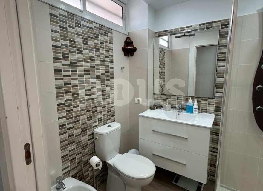 Odsprzedaż - Apartament - Las Americas (Adeje) - Olympia