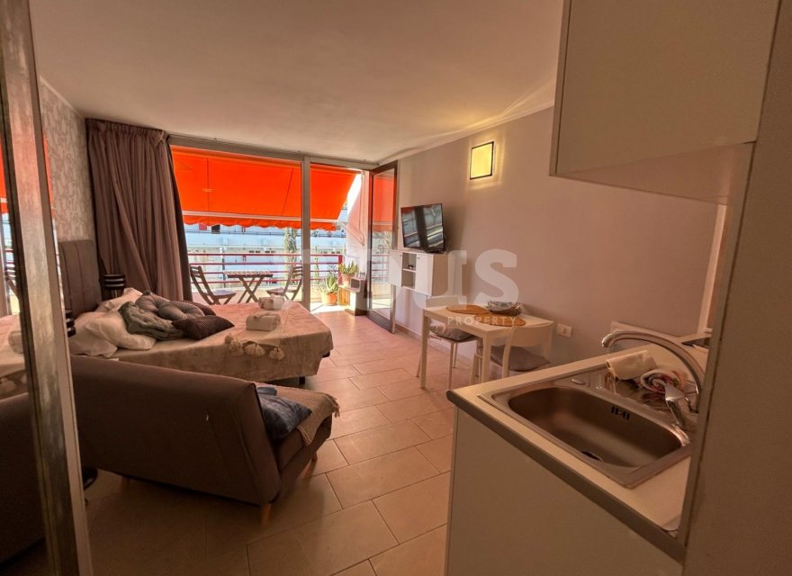 Odsprzedaż - Apartament - Las Americas (Adeje) - Olympia