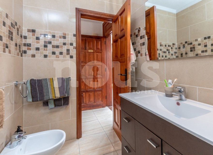 Odsprzedaż - Apartament - Las Americas (Arona) - Compostela Beach