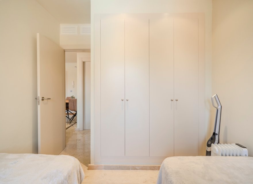 Odsprzedaż - Apartament - Los Alcazares - Los Montesinos