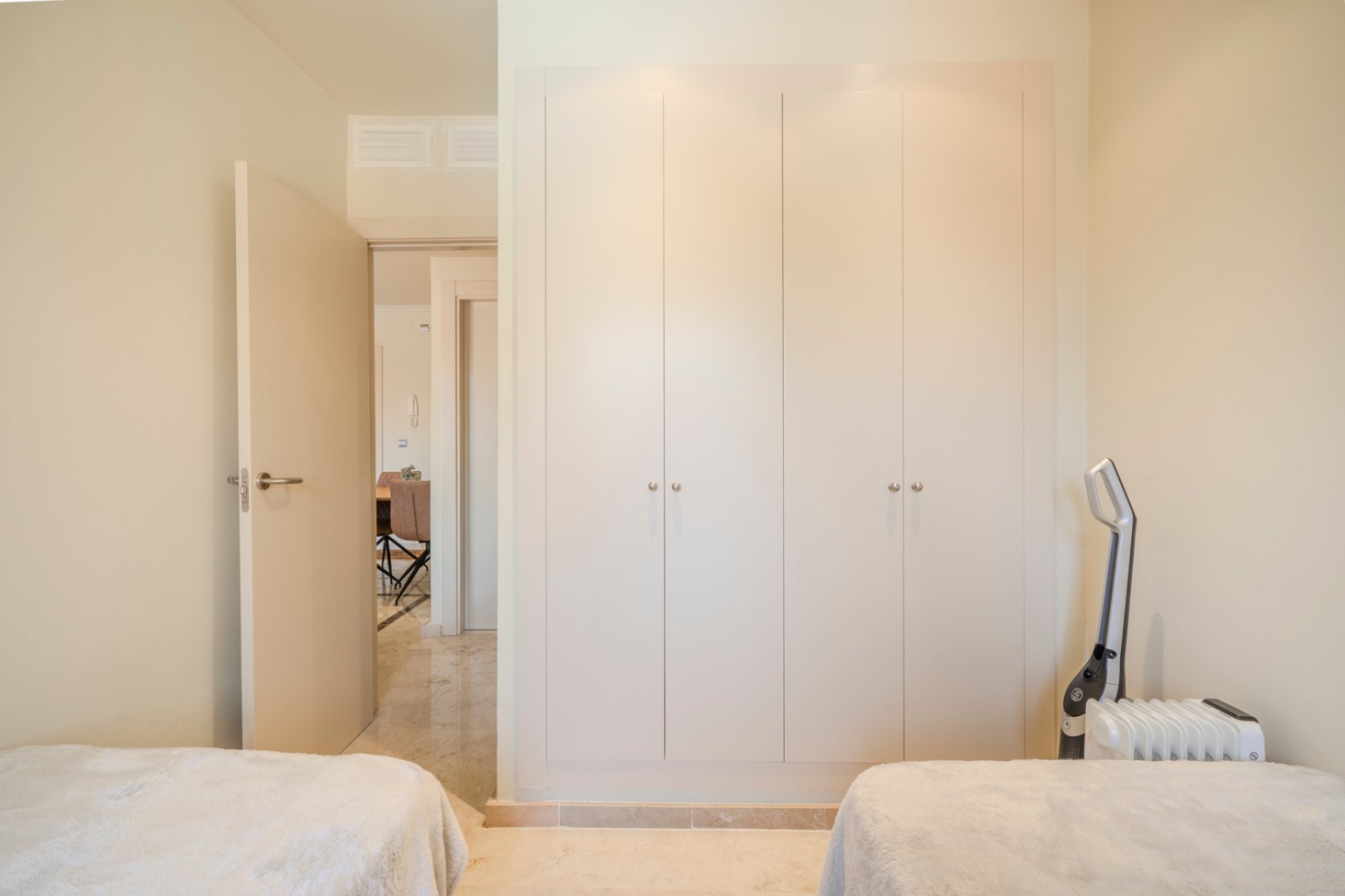 Odsprzedaż - Apartament - Los Alcazares - Los Montesinos