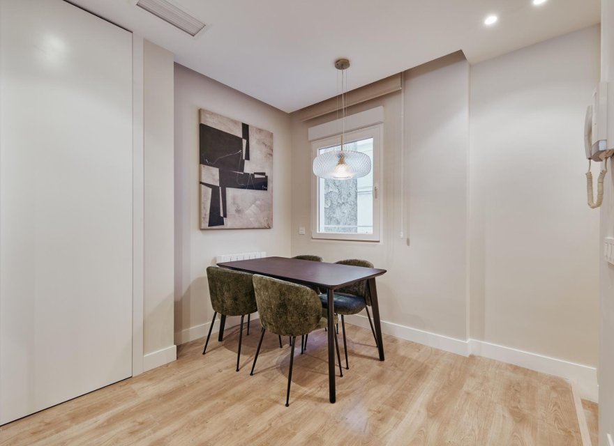 Odsprzedaż - Apartament - Madrid (Fuente del Berro – Salamanca) - Hermosilla 132