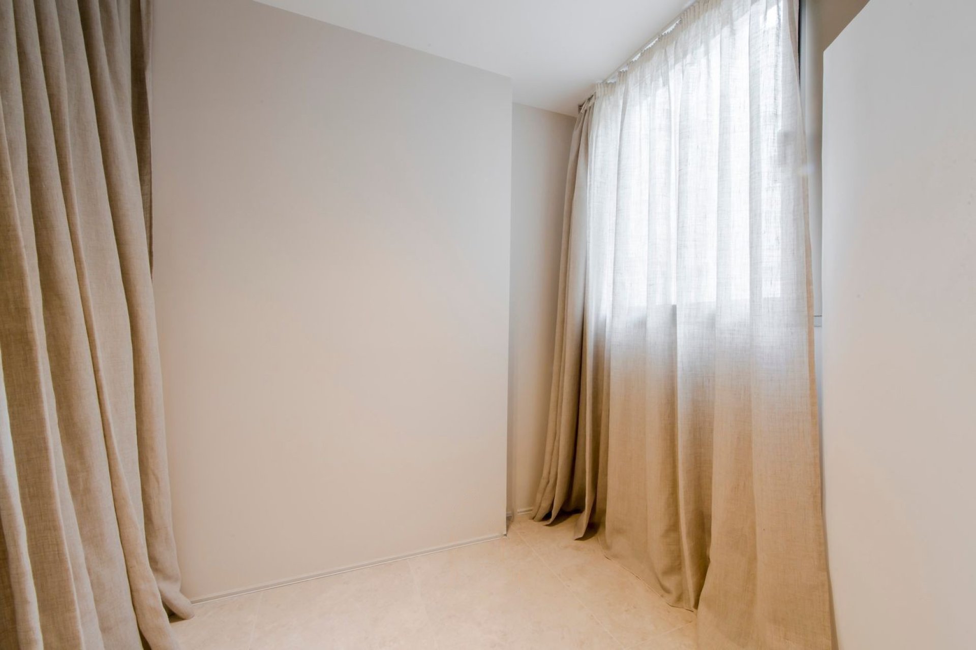 Odsprzedaż - Apartament - Madrid