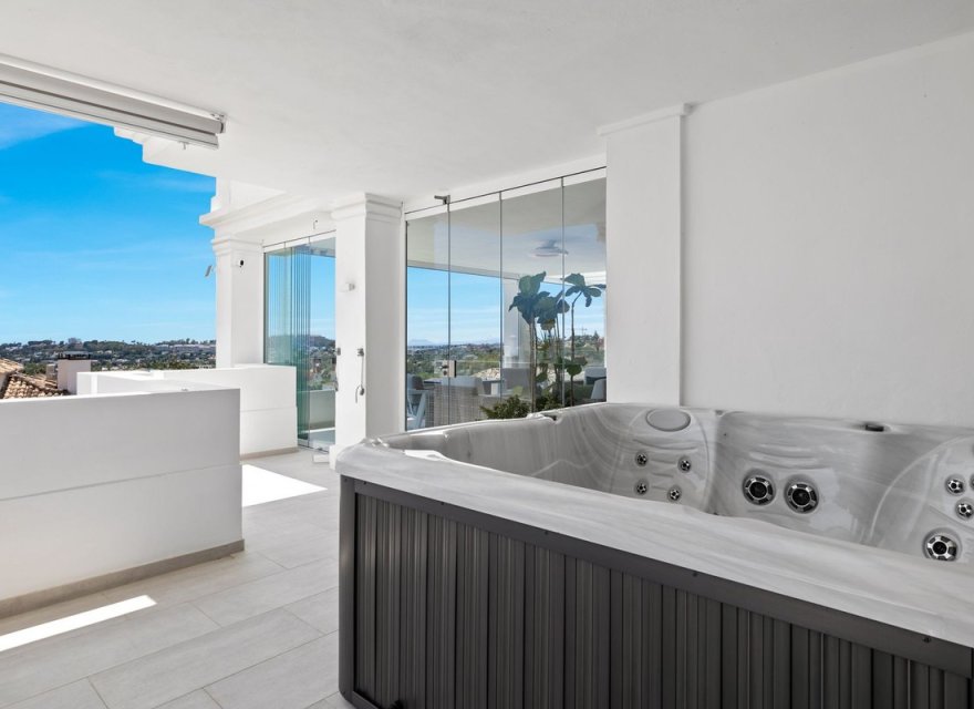 Odsprzedaż - Apartament - Marbella - Costa del Sol