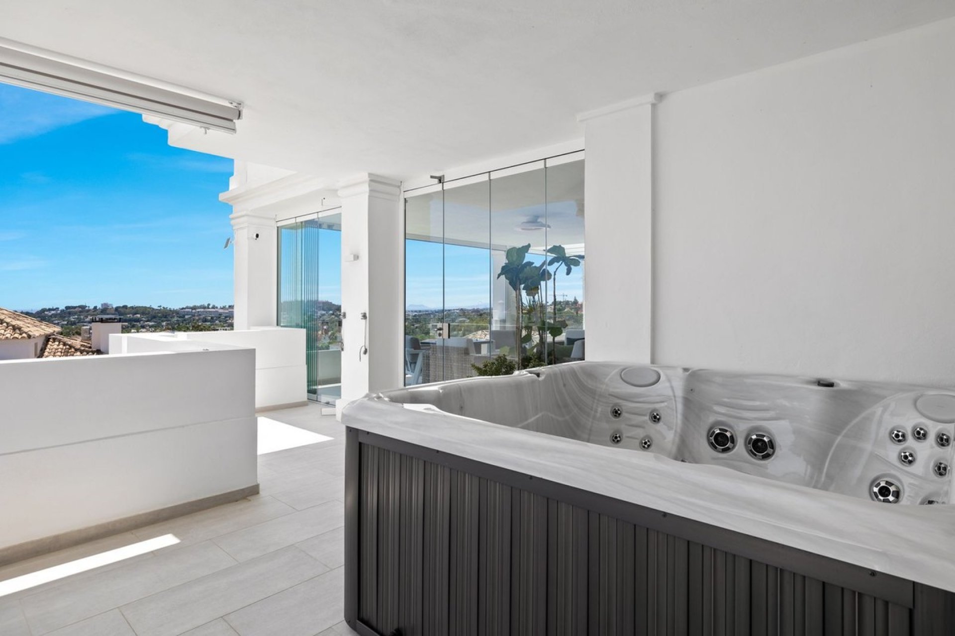 Odsprzedaż - Apartament - Marbella - Costa del Sol