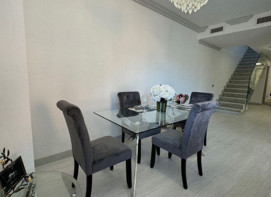 Odsprzedaż - Apartament - Marbella - Costa del Sol