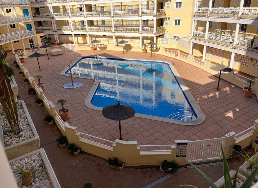 Odsprzedaż - Apartament - Orihuela Costa - Campoamor