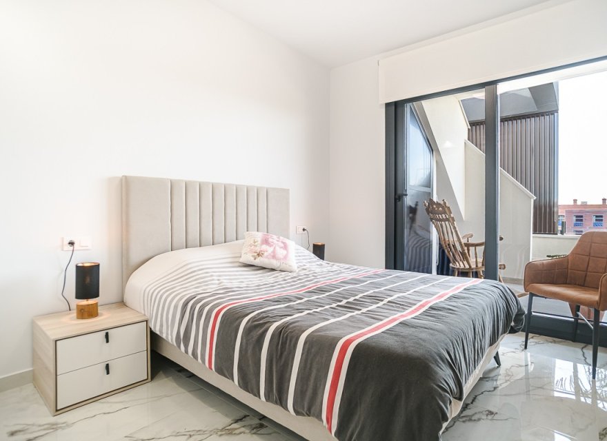 Odsprzedaż - Apartament - Orihuela Costa - Costa Blanca