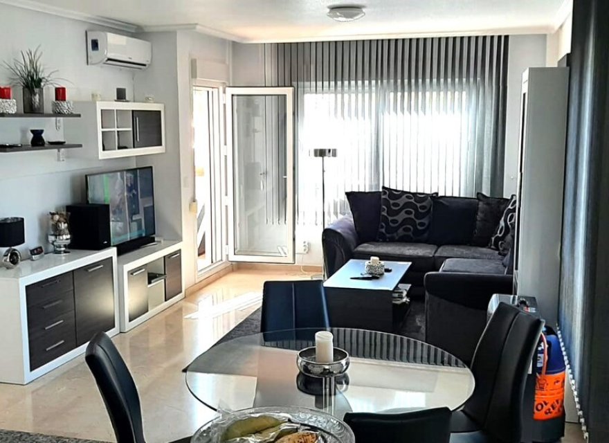 Odsprzedaż - Apartament - Orihuela Costa - Villamartin