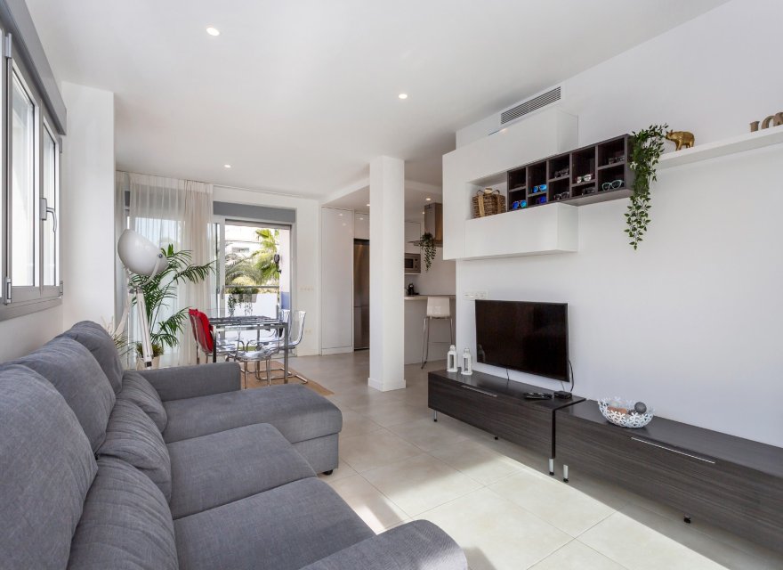 Odsprzedaż - Apartament - Orihuela Costa - Villamartin