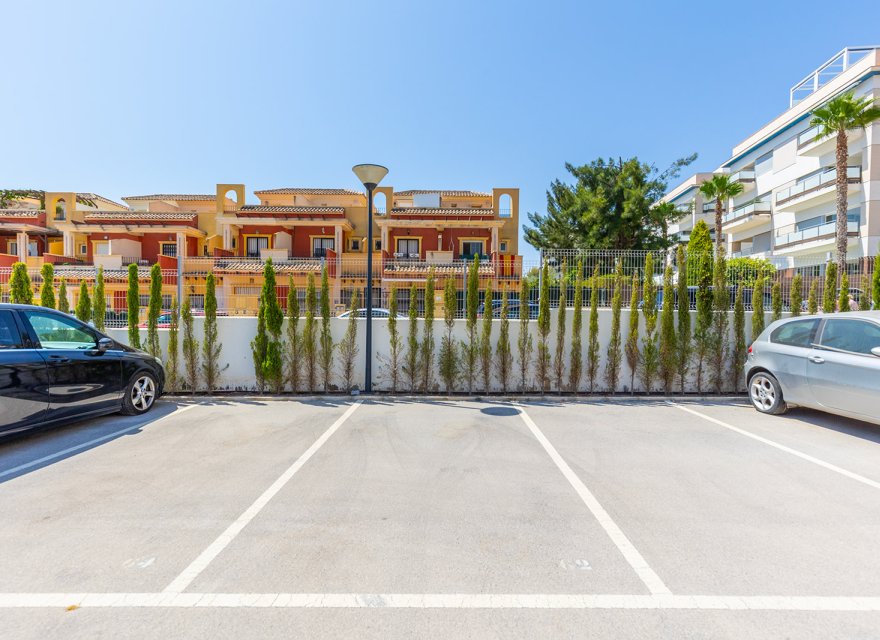 Odsprzedaż - Apartament - Orihuela Costa - Villamartín
