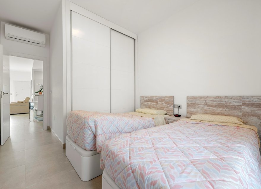 Odsprzedaż - Apartament - Orihuela Costa - Villamartín