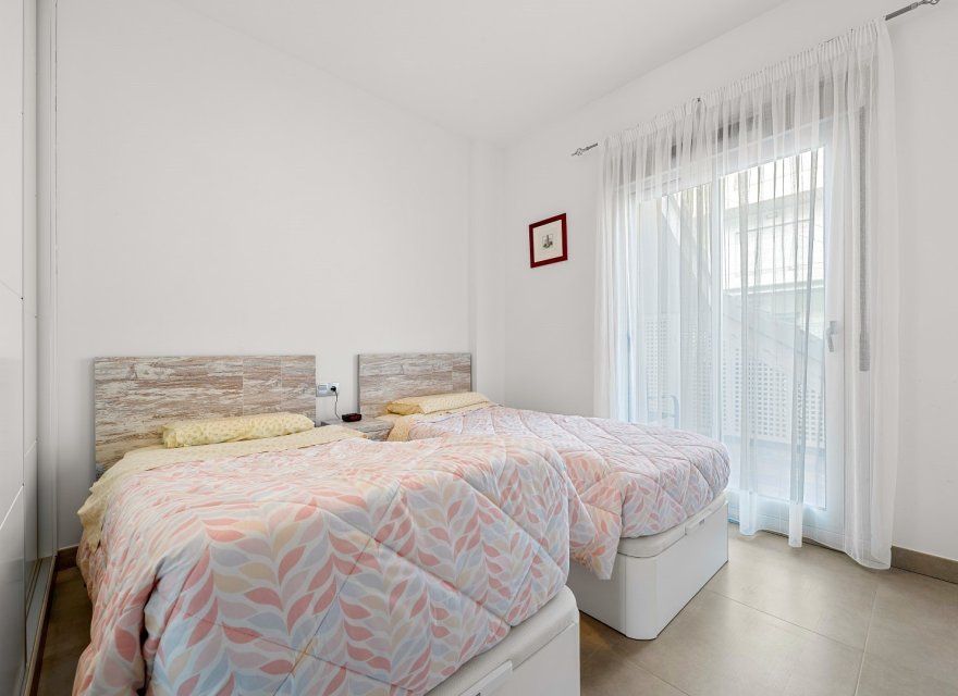 Odsprzedaż - Apartament - Orihuela Costa - Villamartín