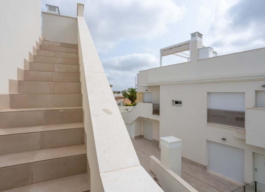 Odsprzedaż - Apartament - Orihuela Costa - Villamartín