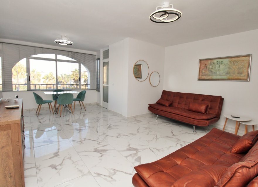 Odsprzedaż - Apartament - Orihuela Costa - Villamartin