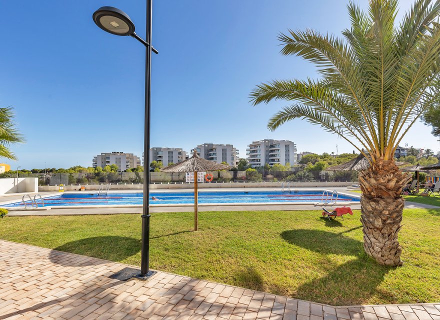 Odsprzedaż - Apartament - Orihuela Costa - Villamartín