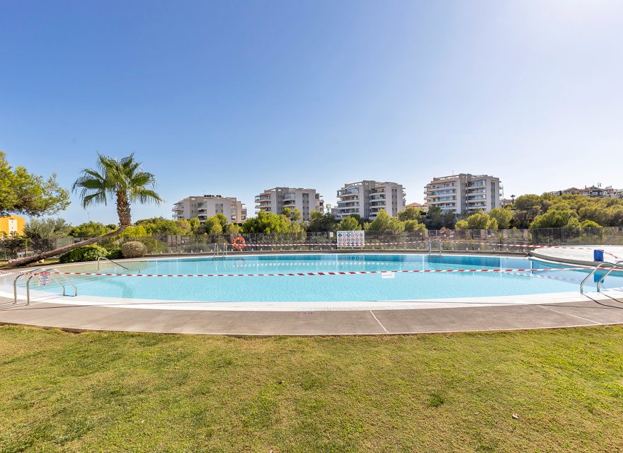 Odsprzedaż - Apartament - Orihuela Costa - Villamartín