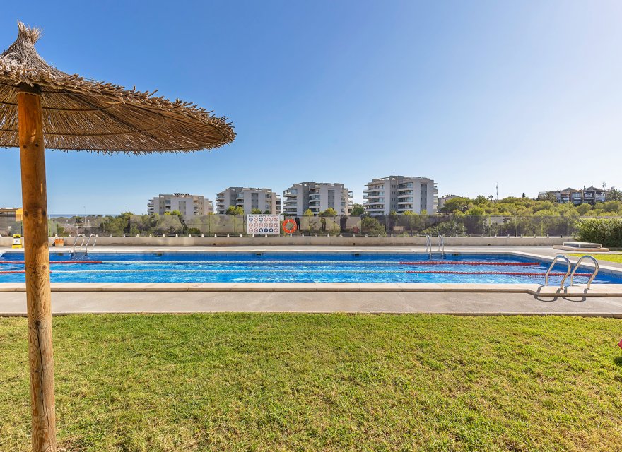 Odsprzedaż - Apartament - Orihuela Costa - Villamartín