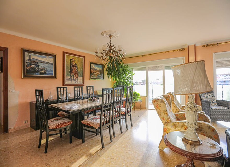 Odsprzedaż - Apartament - Palmanova