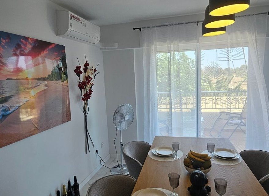 Odsprzedaż - Apartament - Punta Prima