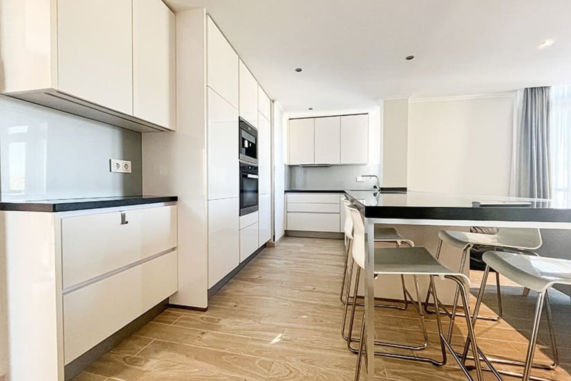 Odsprzedaż - Apartament - Santa Ponsa