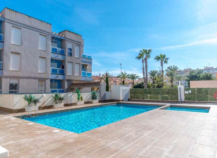 Odsprzedaż - Apartament - Torrevieja - C/ Maestro Francisco Casanovas - Edf. Cibeles III