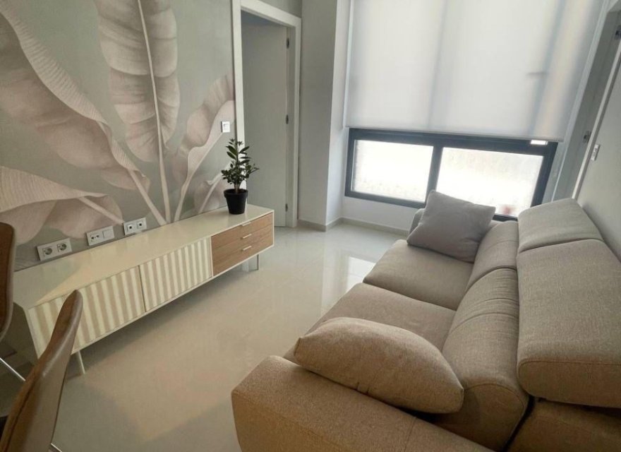 Odsprzedaż - Apartament - Torrevieja - Center