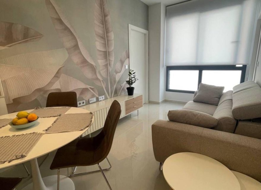 Odsprzedaż - Apartament - Torrevieja - Center