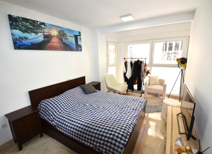 Odsprzedaż - Apartament - Torrevieja - Center