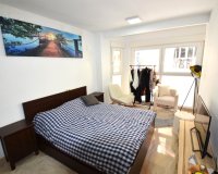 Odsprzedaż - Apartament - Torrevieja - Center