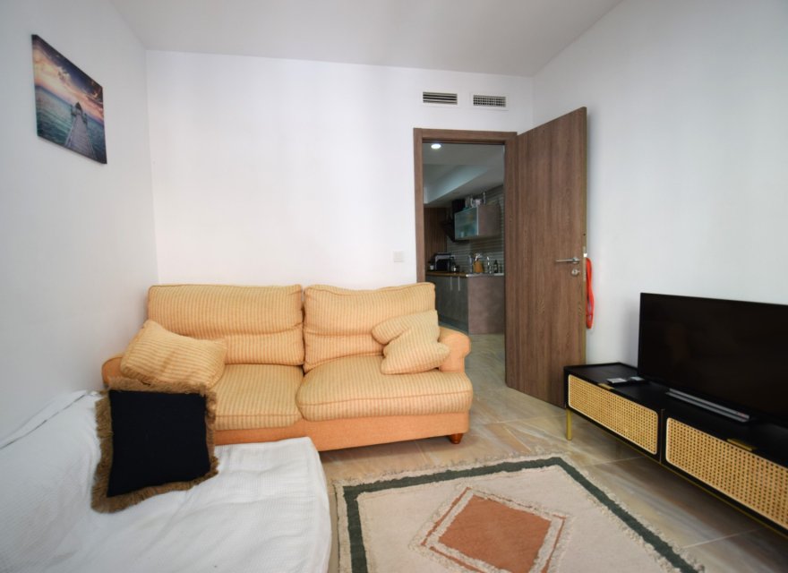 Odsprzedaż - Apartament - Torrevieja - Center