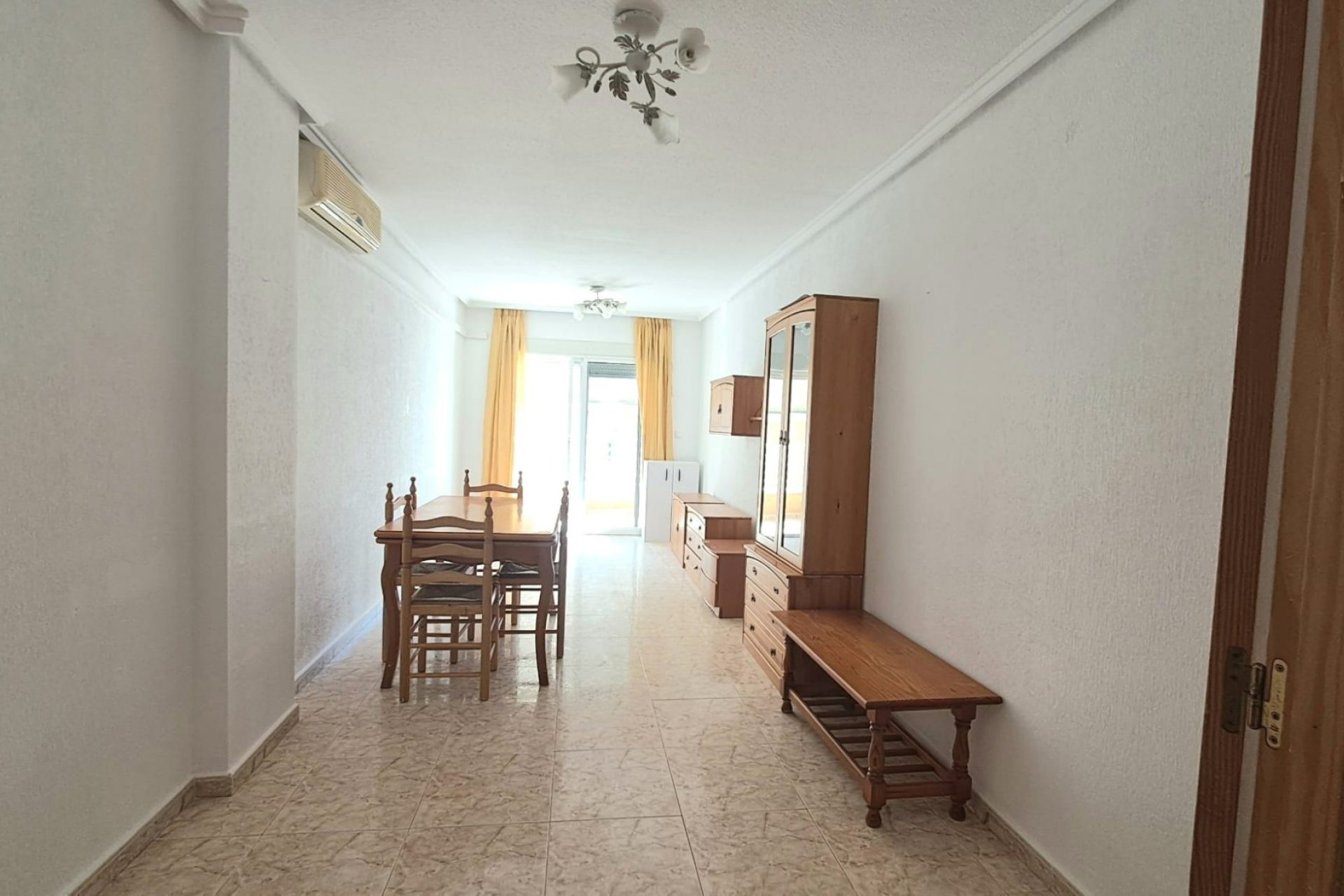 Odsprzedaż - Apartament - Torrevieja - Center