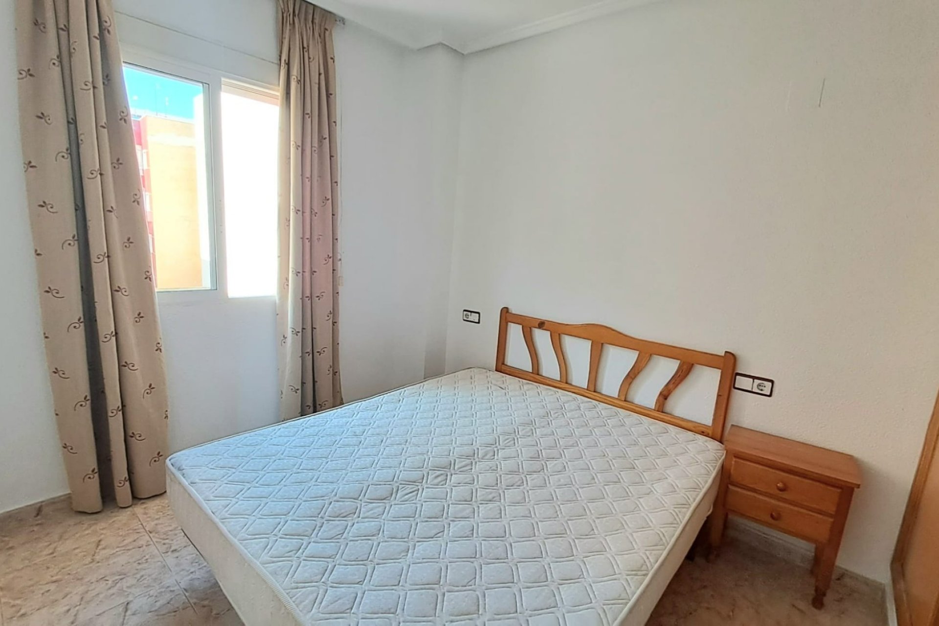 Odsprzedaż - Apartament - Torrevieja - Center