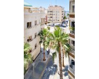 Odsprzedaż - Apartament - Torrevieja - Center