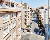 Odsprzedaż - Apartament - Torrevieja - Center