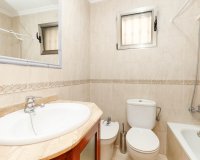 Odsprzedaż - Apartament - Torrevieja - Center