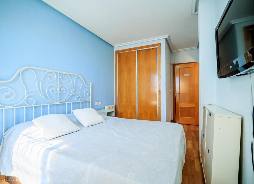 Odsprzedaż - Apartament - Torrevieja - Center