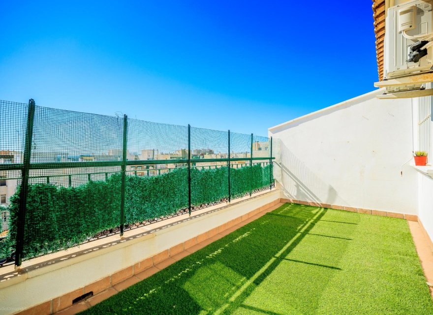 Odsprzedaż - Apartament - Torrevieja - Center