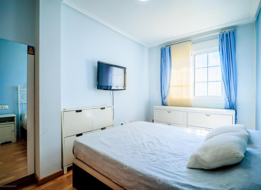 Odsprzedaż - Apartament - Torrevieja - Center