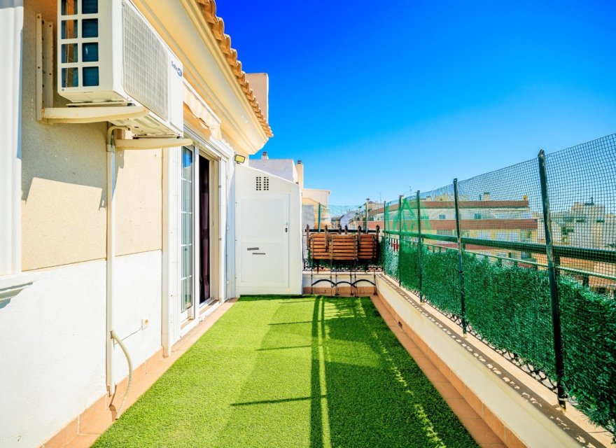 Odsprzedaż - Apartament - Torrevieja - Center