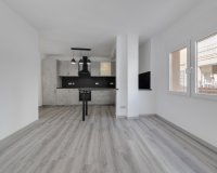 Odsprzedaż - Apartament - Torrevieja - Center