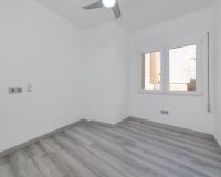 Odsprzedaż - Apartament - Torrevieja - Center