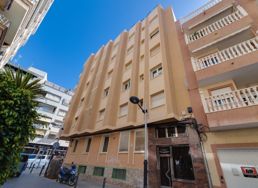 Odsprzedaż - Apartament - Torrevieja - Center